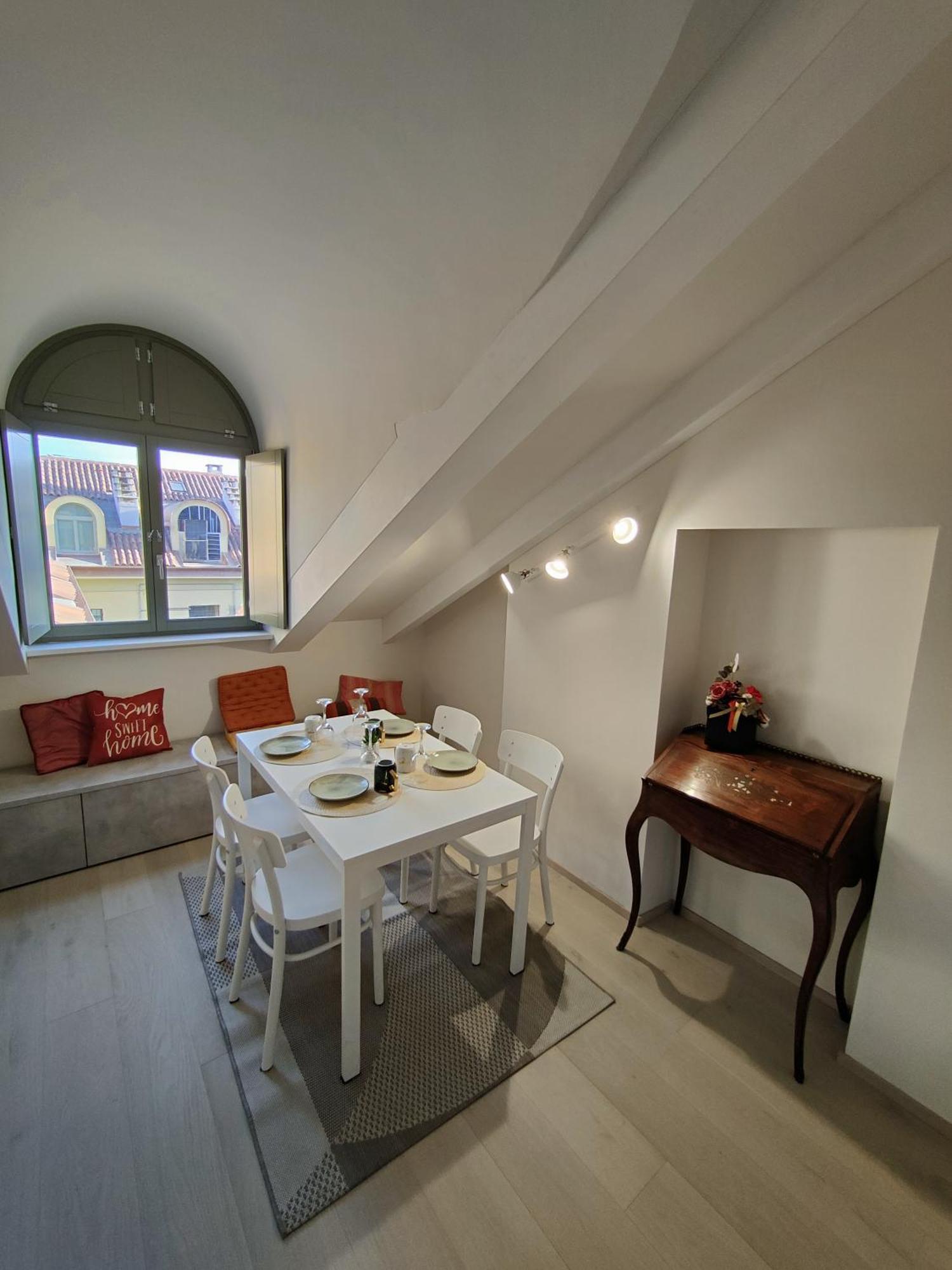Apartmán Mansarda Luxury: Lagrange Centro Turín Exteriér fotografie